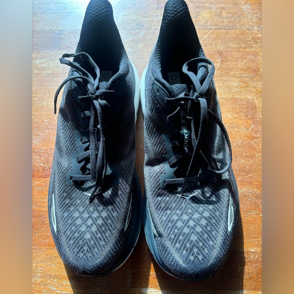 Hoka Black and White Clifton 9 Men’s Sneakers - Picture 3 of 9
